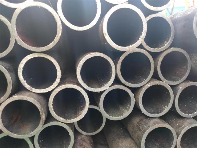 定西10#结构用无缝钢管