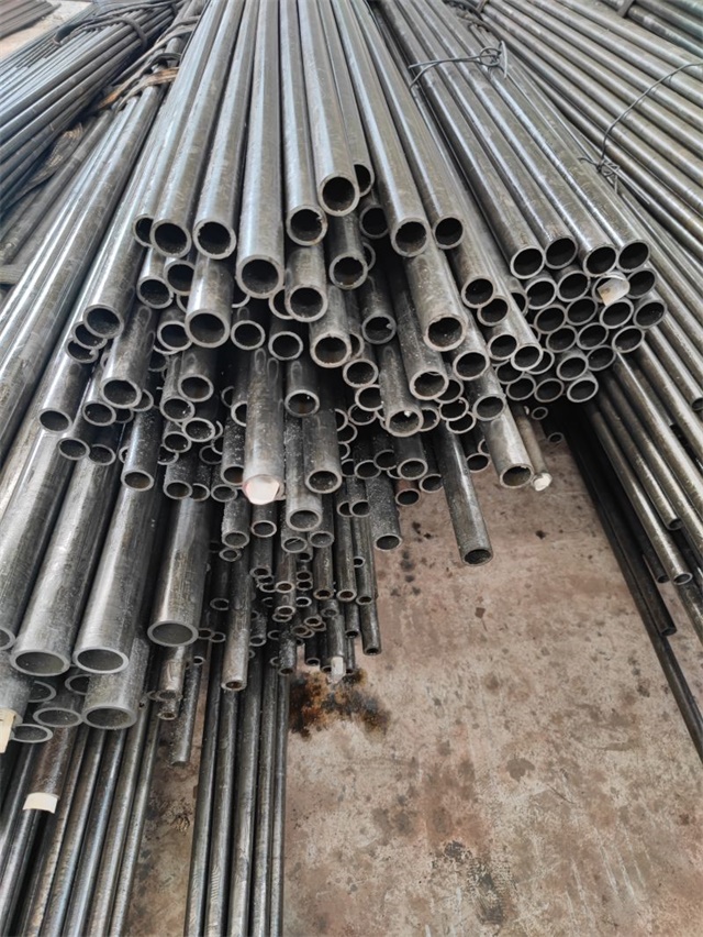 定西精密光亮无缝钢管厂